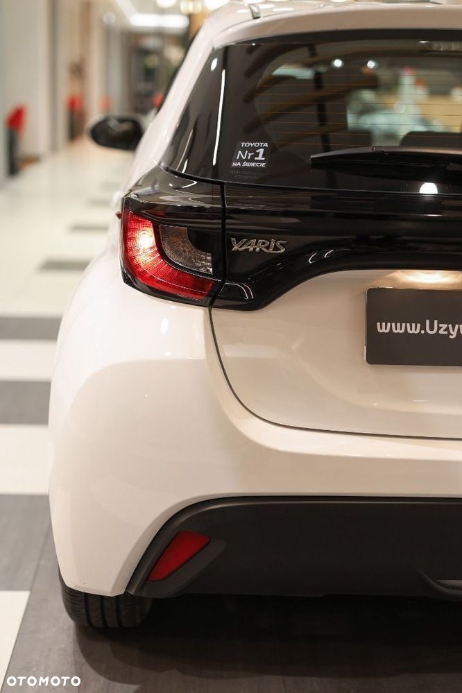 Toyota Yaris - 30