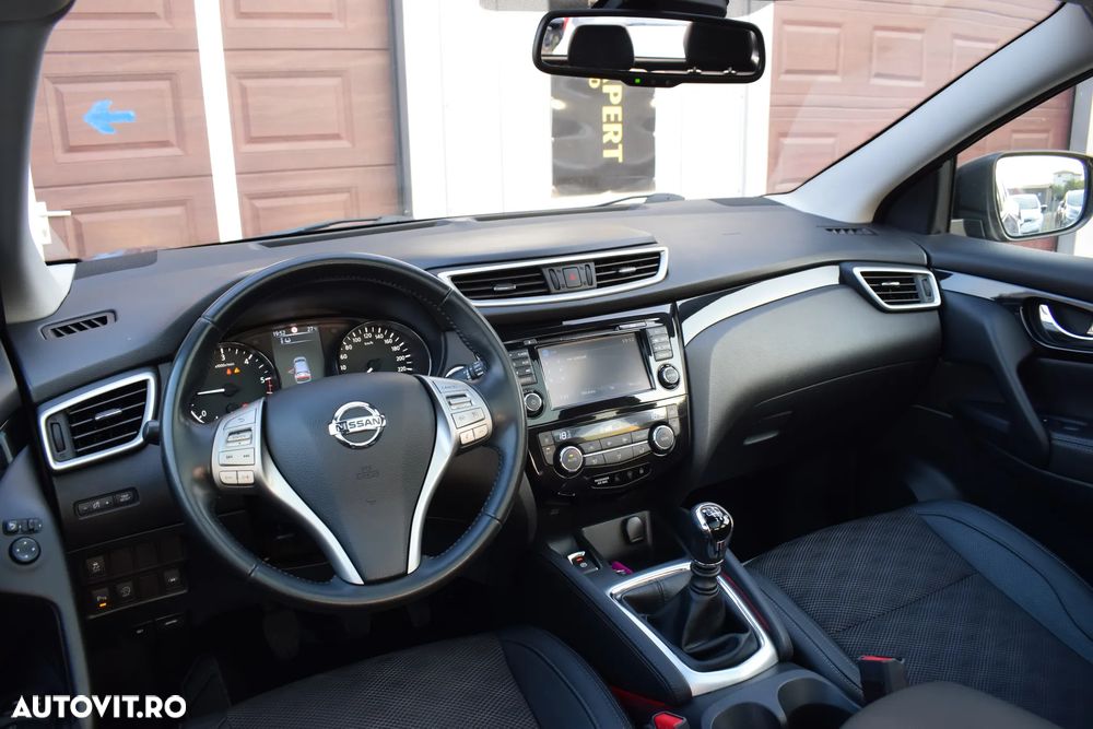 Nissan Qashqai 1.6 DCI TEKNA+ - 12