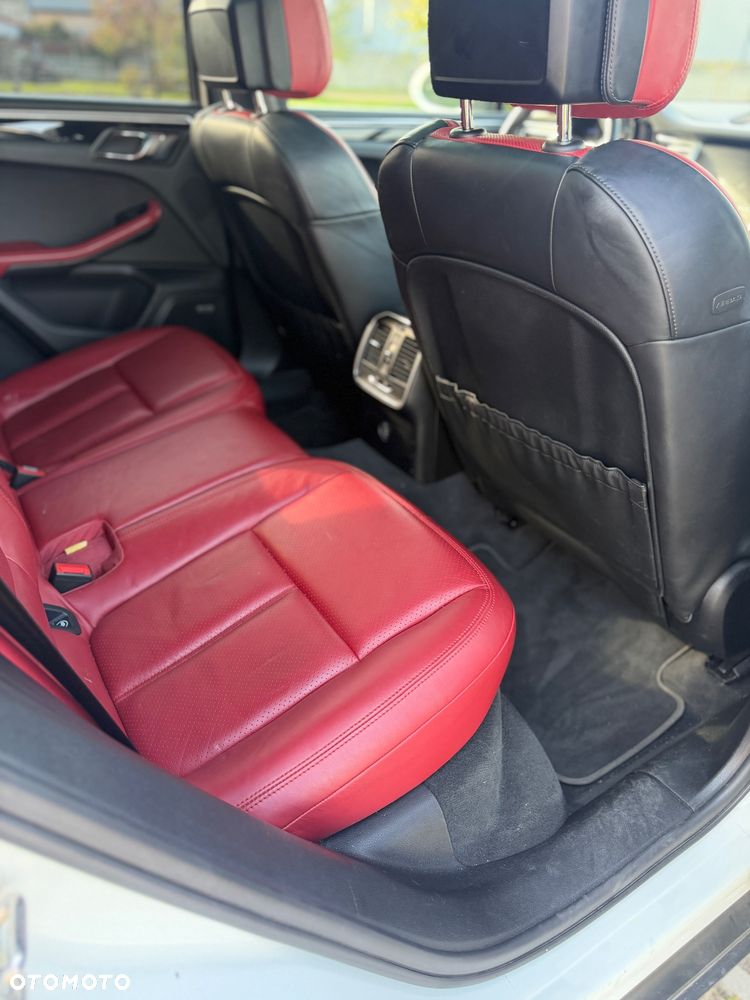 Porsche Macan - 16
