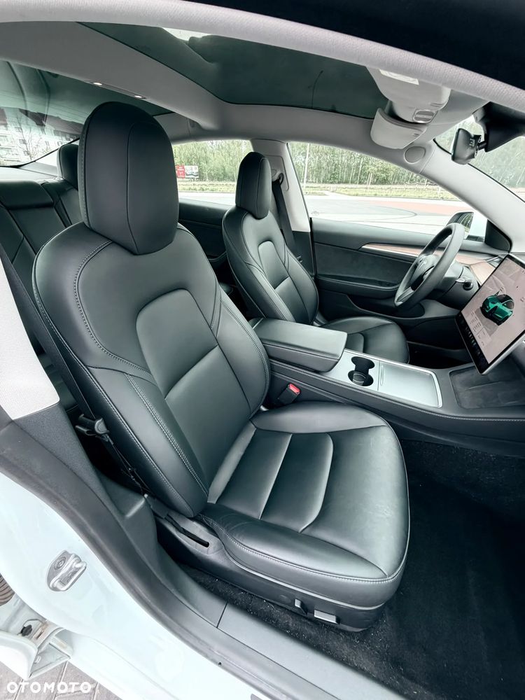Tesla Model 3 RWD - 8