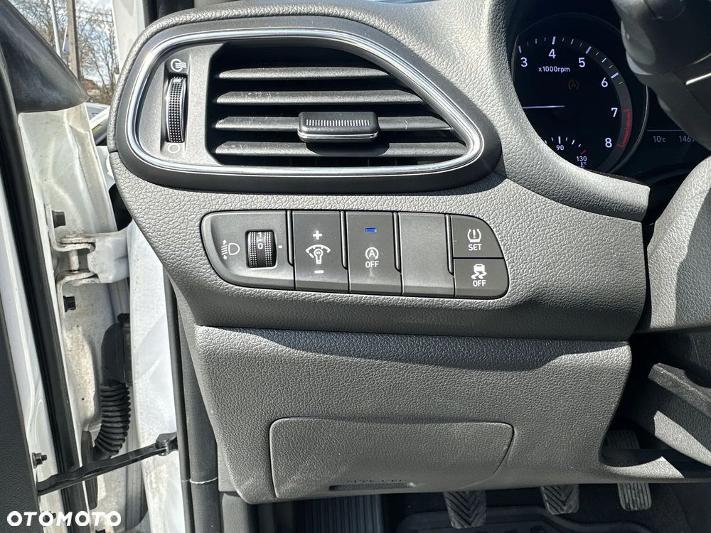 Hyundai i30 1.0 T-GDI Modern - 12