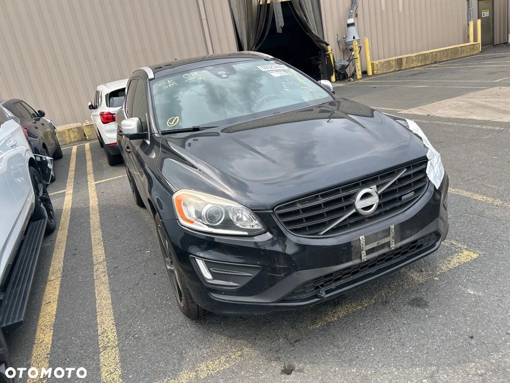 Volvo XC 60 T6 AWD RDesign - 14