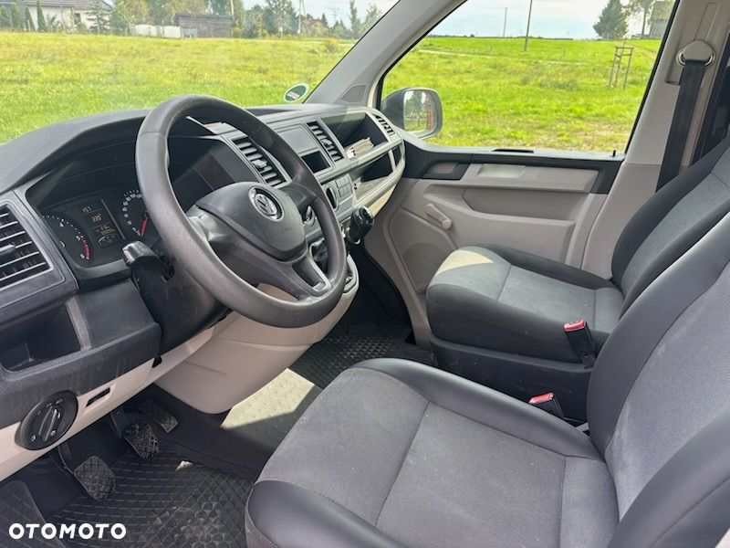 Volkswagen Transporter - 11