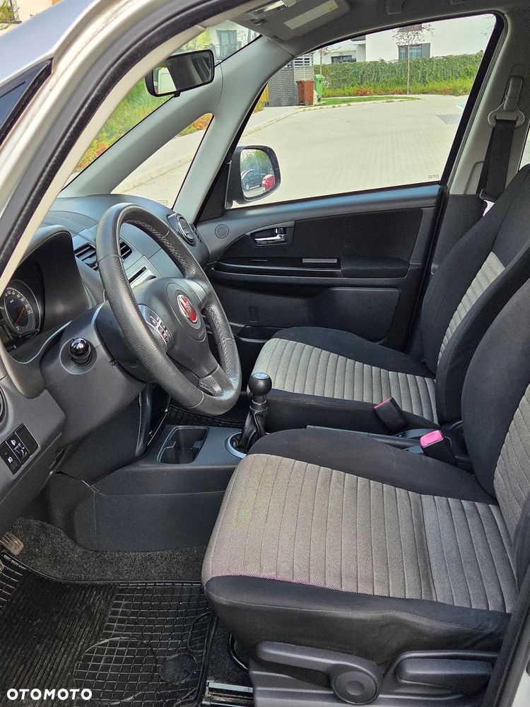 Fiat Sedici 1.6 16V 4x4 Emotion - 16