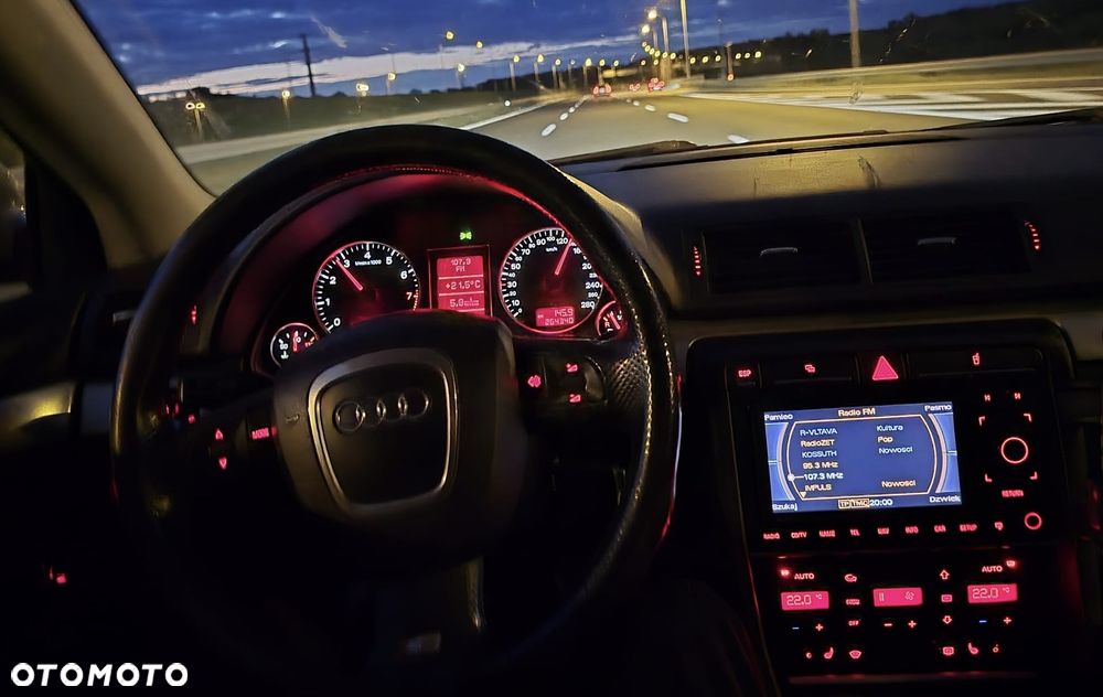 Audi A4 Avant 2.0T FSI - 11