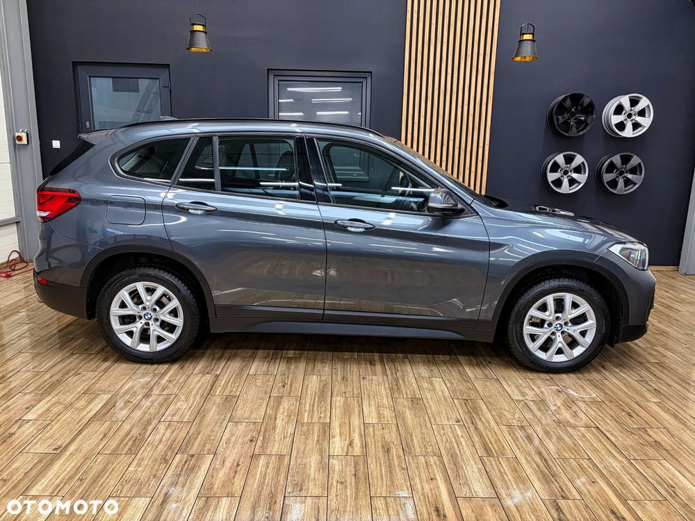 BMW X1 sDrive20i Advantage - 6