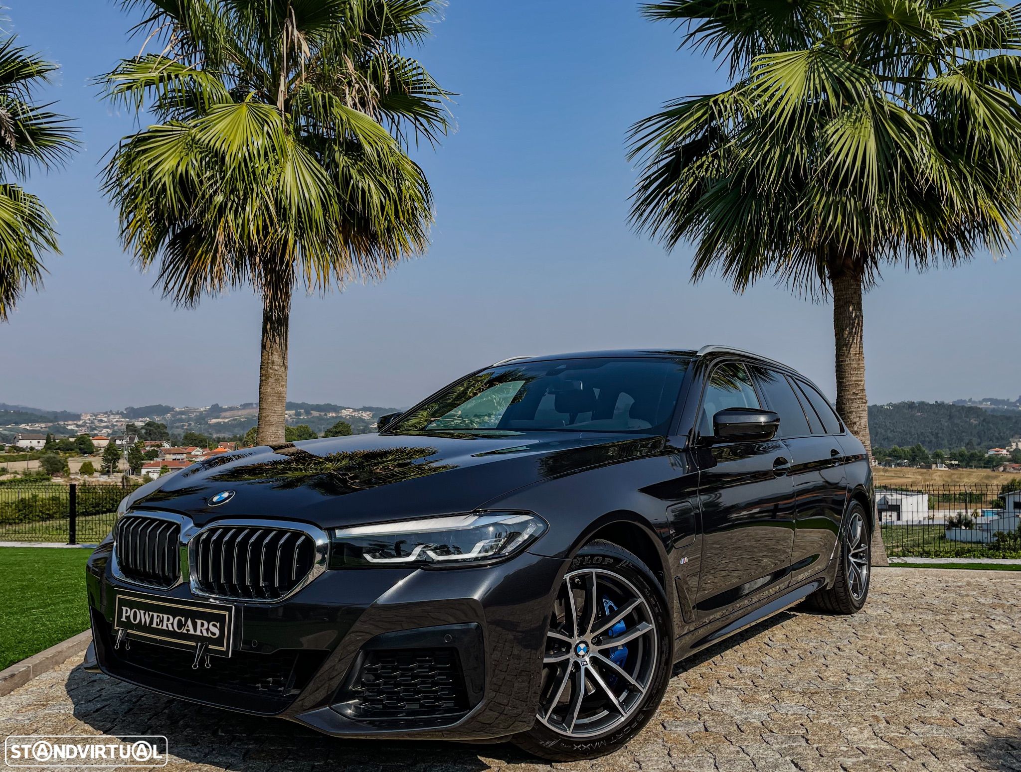 BMW 530 e Pack Desportivo M - 1