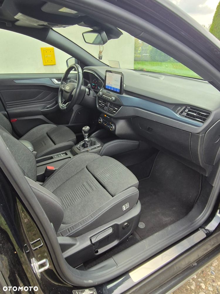Ford Focus 2.0 EcoBlue Active Business - 21