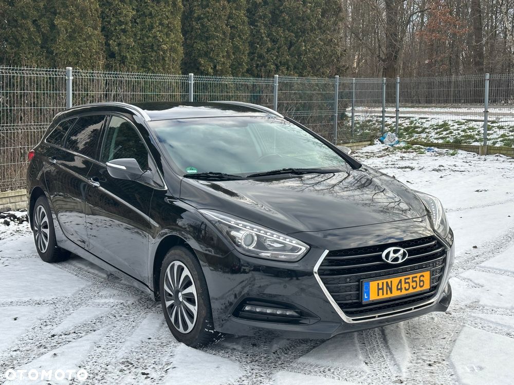 Hyundai i40 Kombi blue 1.7 CRDi Style - 1