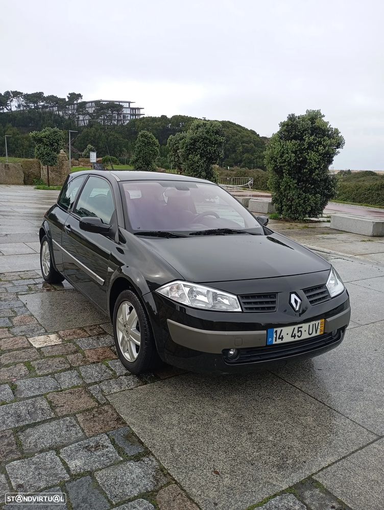 Renault Mégane 1.4 Confort - 1