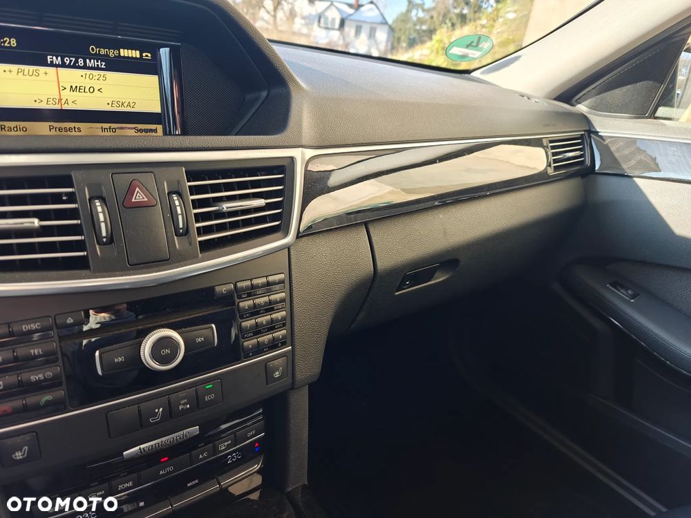 Mercedes-Benz Klasa E - 27