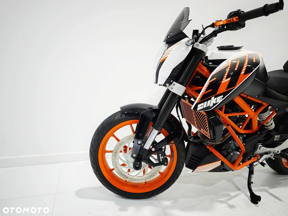 KTM Duke - 13