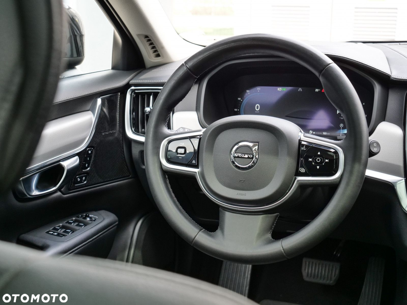 Volvo V90 Cross Country - 19