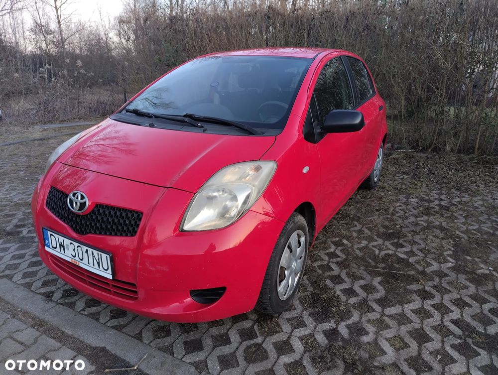 Toyota Yaris 1.0 Luna - 11