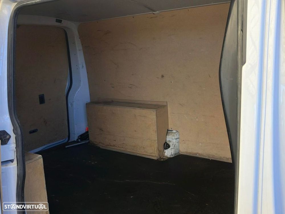 VW Transporter 2.0 TDI L1H1 - 16