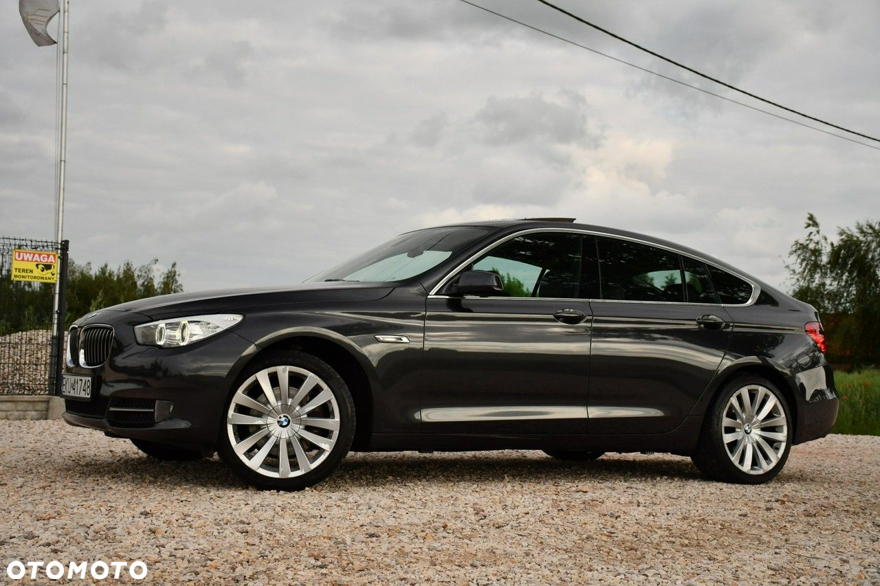 BMW 5GT 535i Gran Turismo - 13