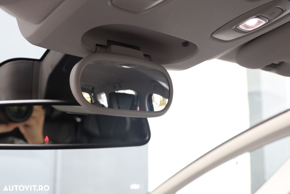 Renault Scenic ENERGY TCe 140 EDC INTENS - 21