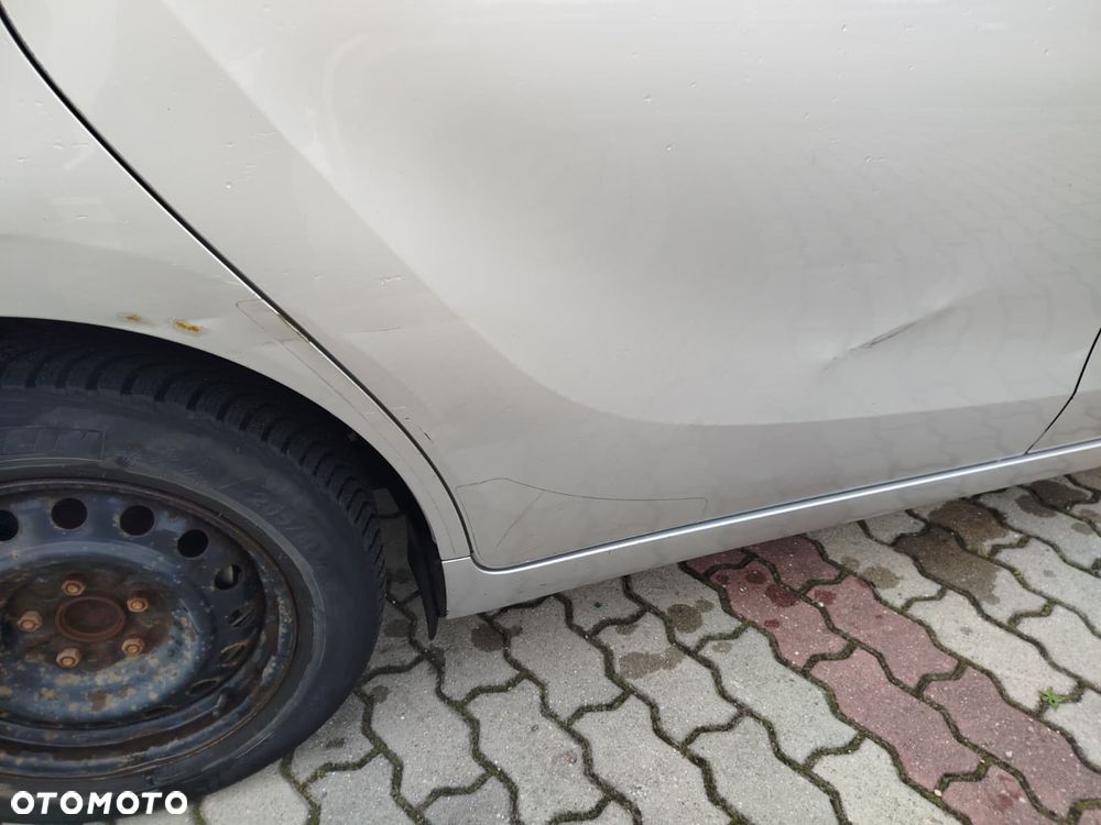 Toyota Verso 2.0 D-4D 2010 7os - 9