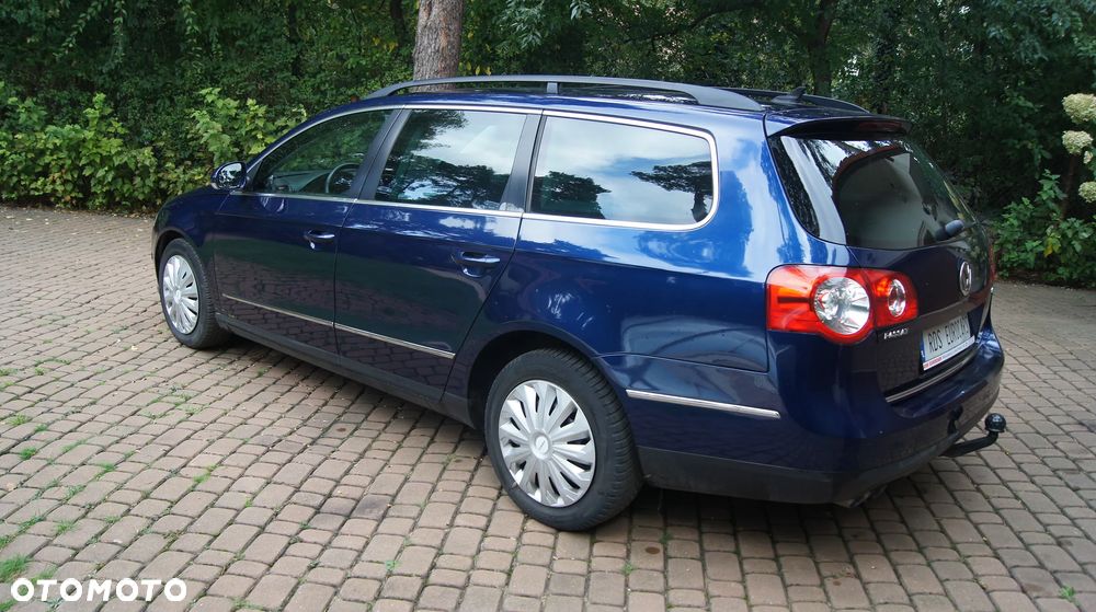 Volkswagen Passat 2.0 TDI Comfortline - 8
