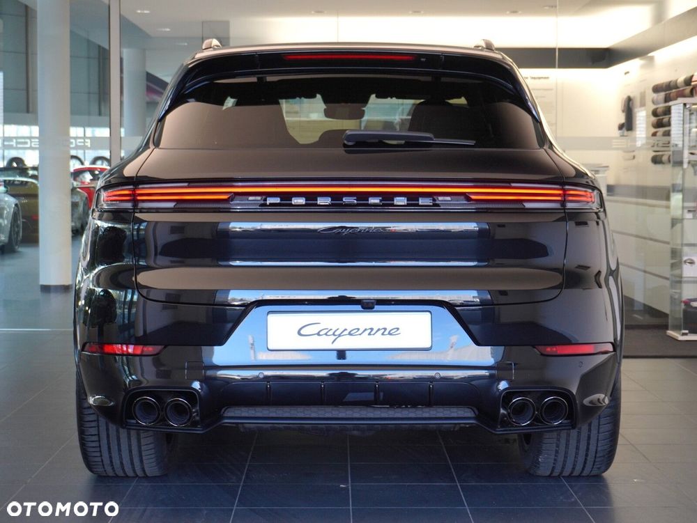 Porsche Cayenne E-Hybrid PHEV Black Edition - 17