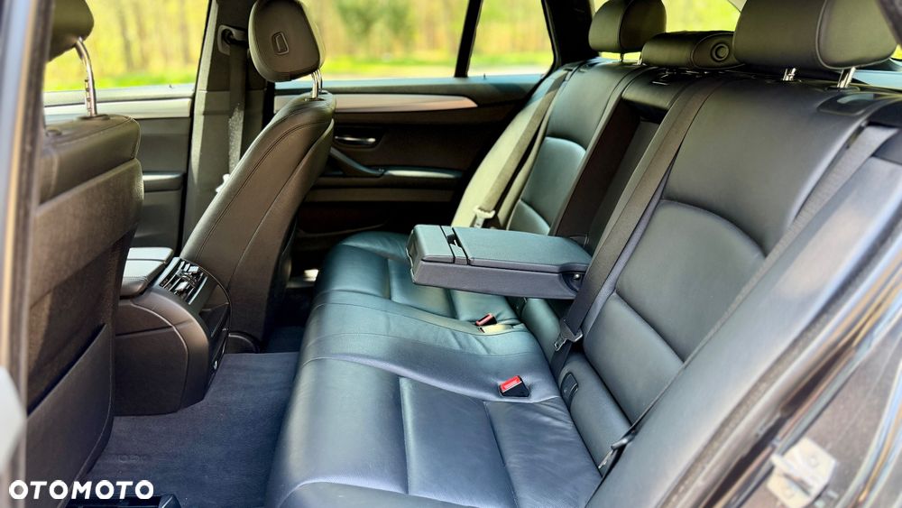 BMW Seria 5 530d xDrive - 18