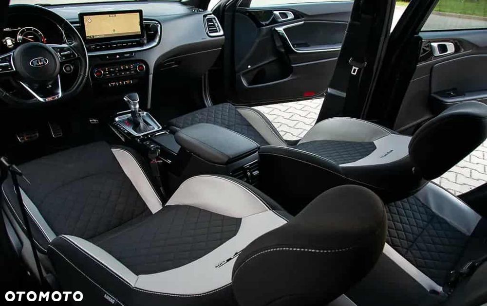 Kia ProCeed 1.6 CRDi DCT7 SCR GT LINE - 11