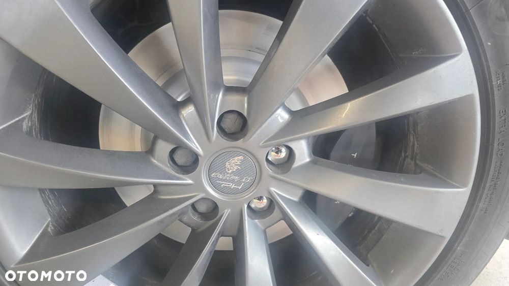 Tesla Model X Long Range - 29