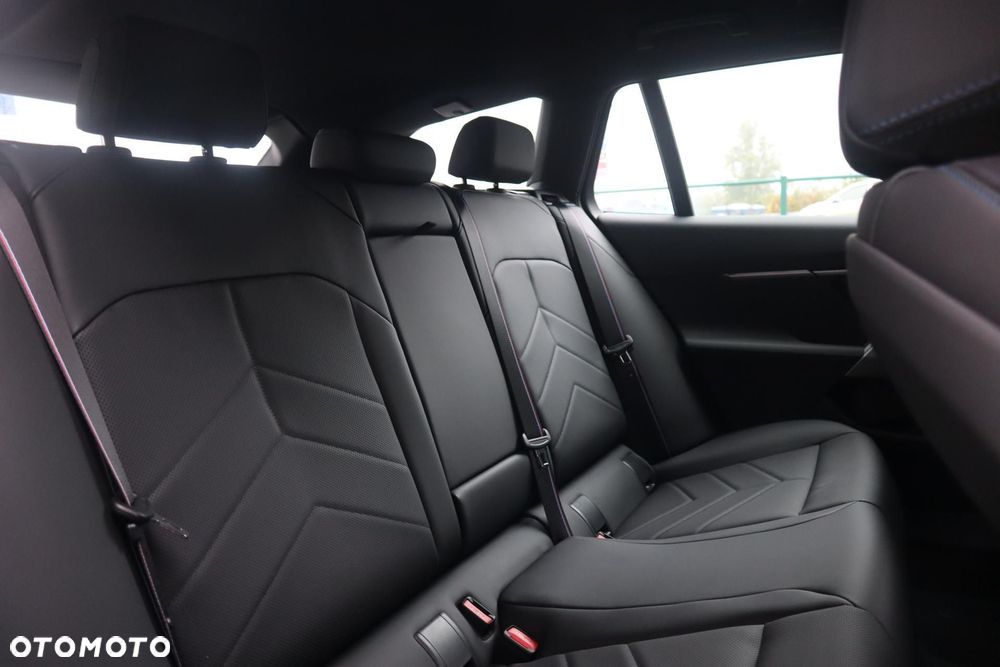BMW Seria 5 520i - 13