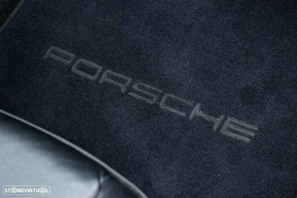 Porsche 911 (964) Coupé 3.6 Carrera 4 - 39