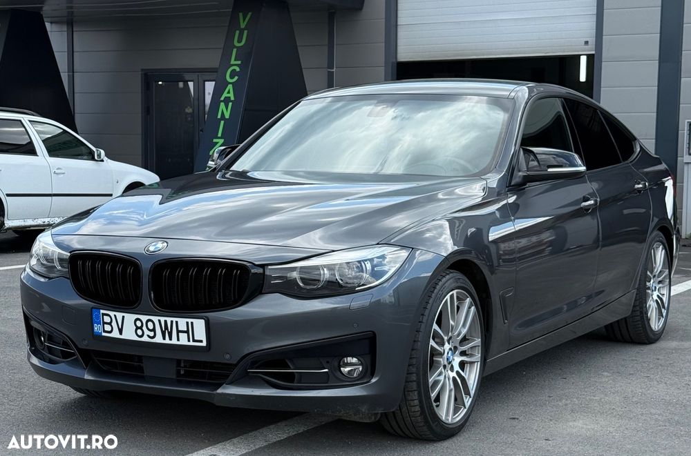 BMW Seria 3 325d Aut. Sport Line - 2
