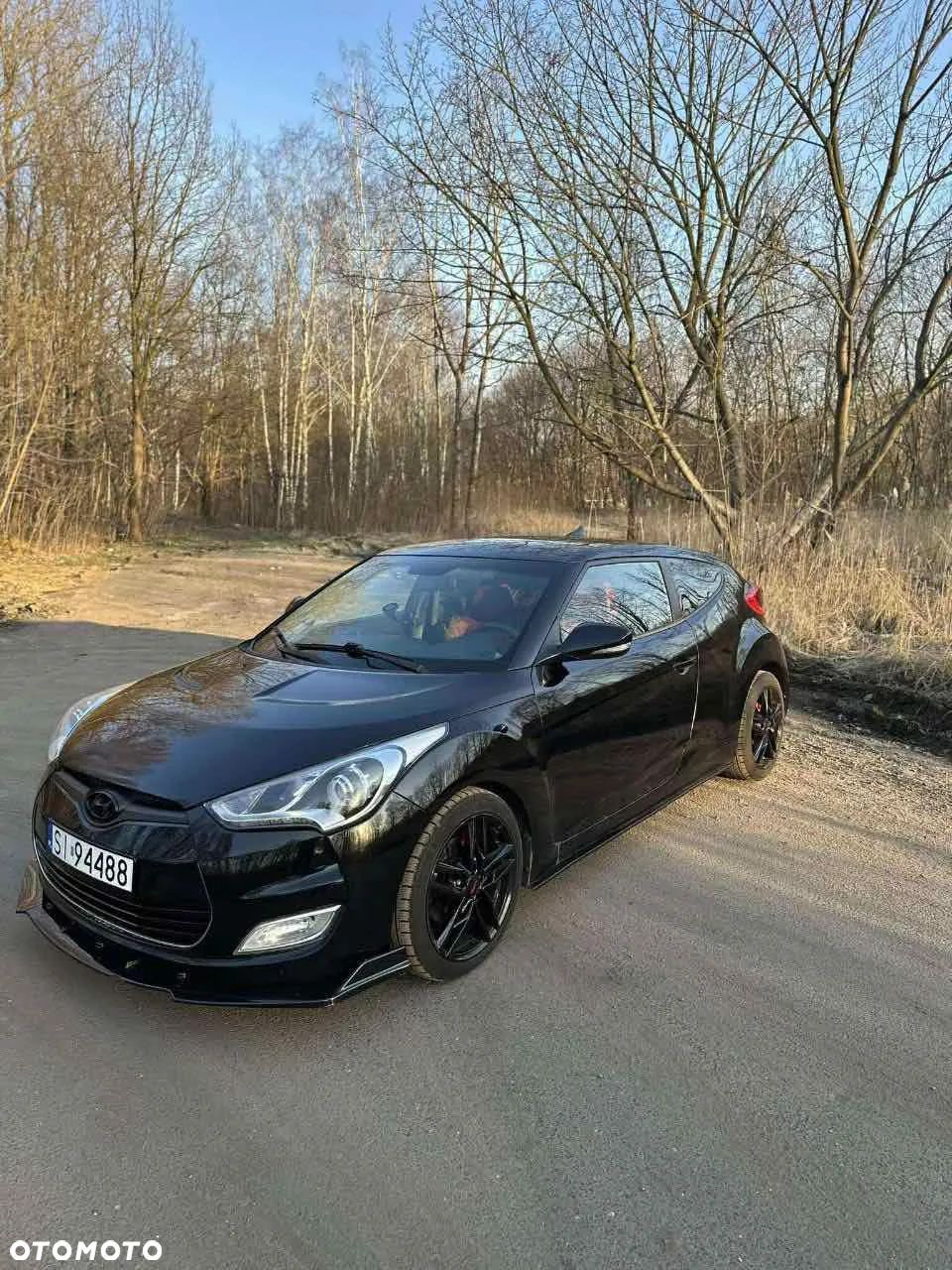 Hyundai Veloster - 1