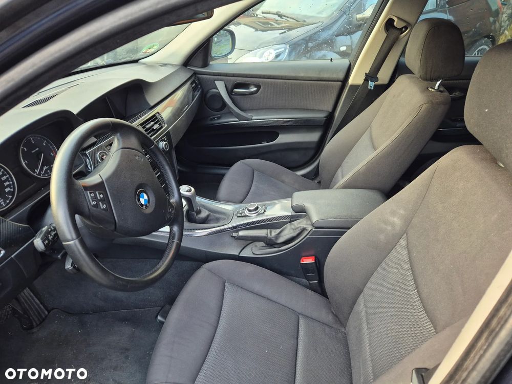 BMW Seria 3 320d DPF - 11