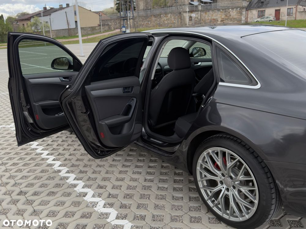Audi A4 Limousine 2.0 TDI - 12