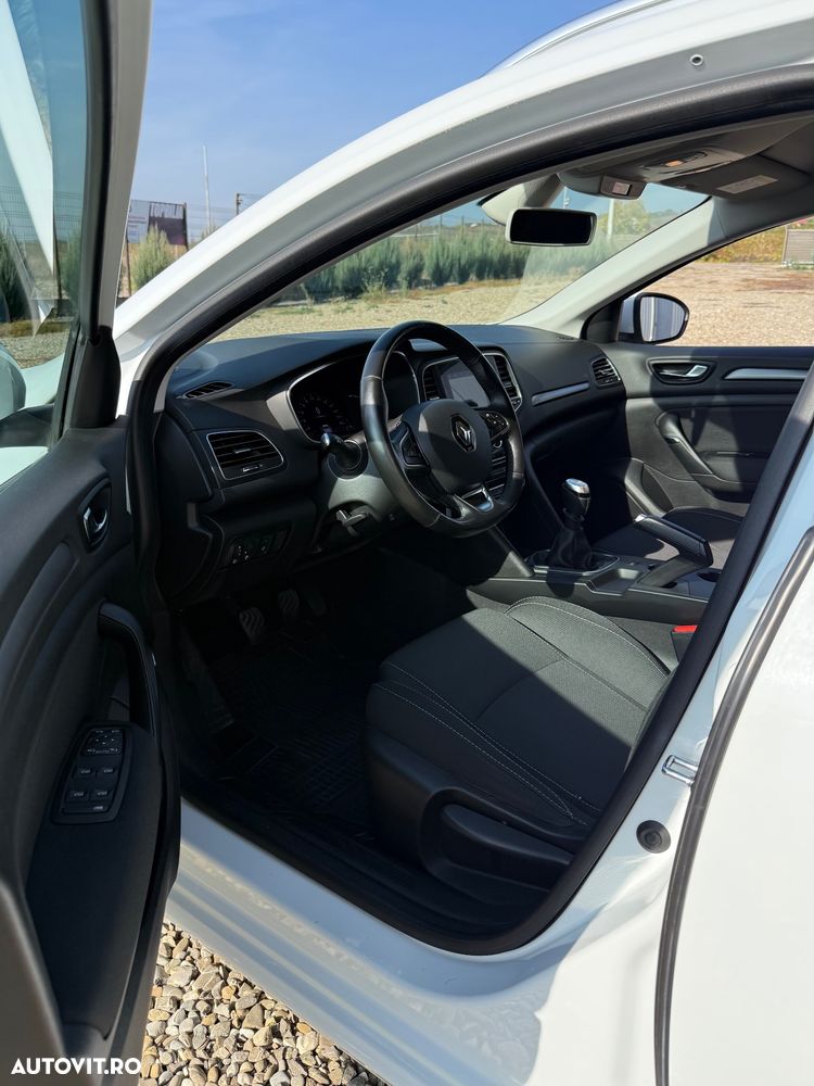 Renault Megane BLUE dCi 115 BUSINESS EDITION - 13