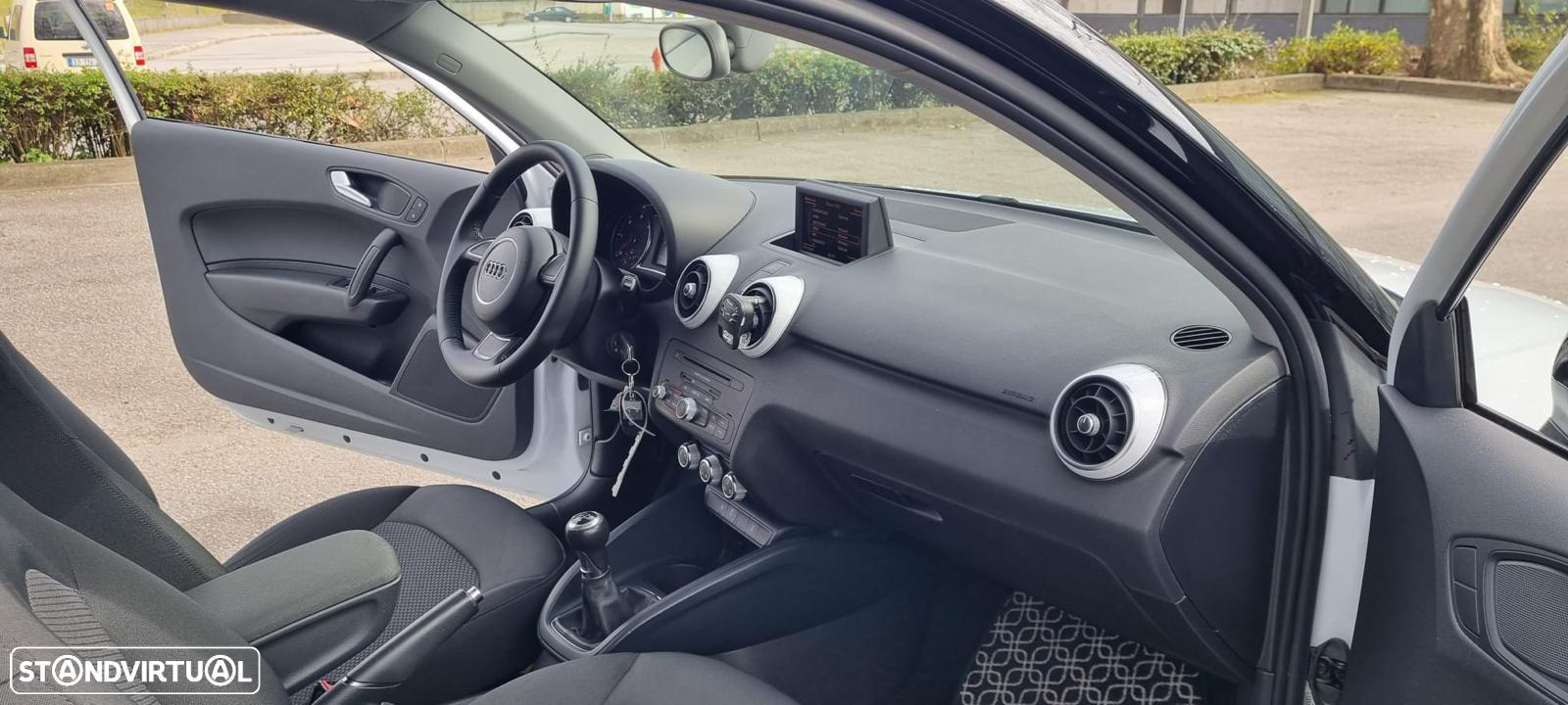 Audi A1 1.6 TDI S-line - 9