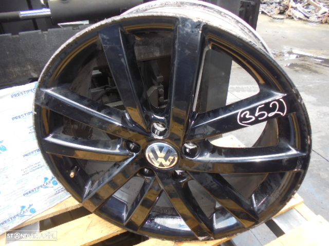 Jante Solta 5K0601025L VW GOLF 7 5G FASE 1 2014 1.6TDI 105CV 5P CINZA RATO 51 7.5Jx18 5X112 56.9MM - 4