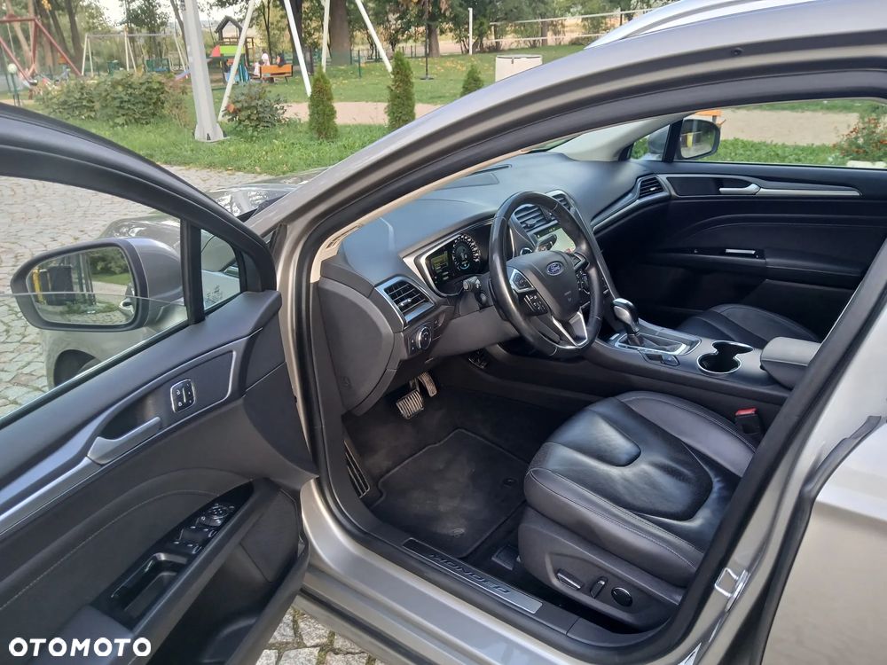 Ford Mondeo - 18