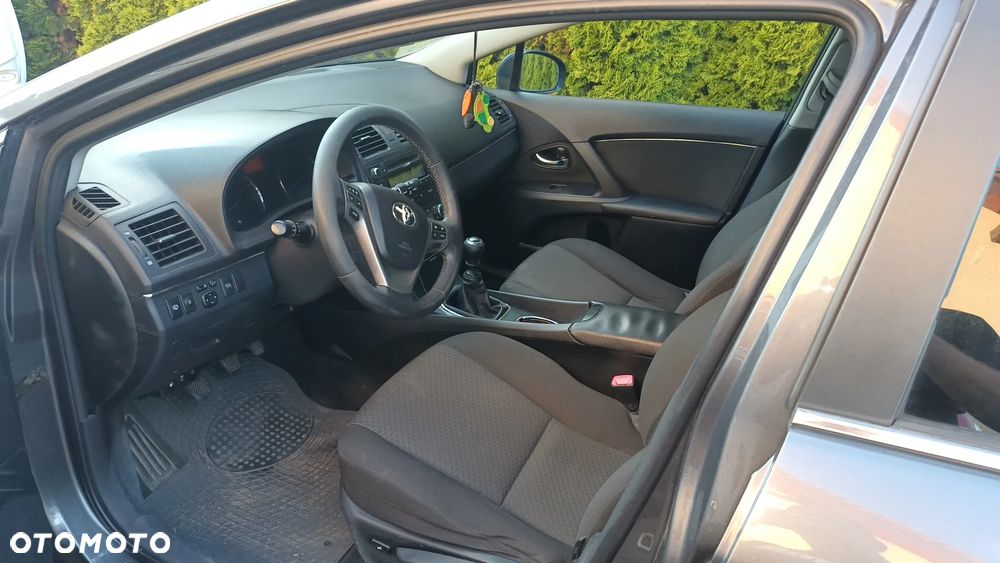 Toyota Avensis 2.0 D-4D Active - 13