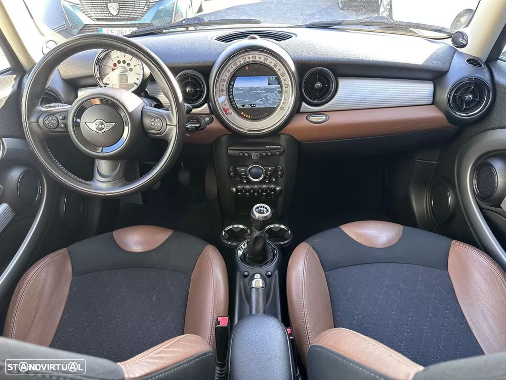 MINI 3 Portas Cooper D - 17