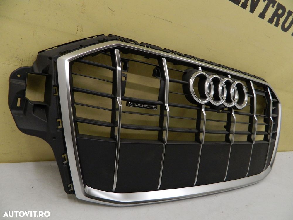 Grila radiator Audi Q7 4M S-Line facelift,  2019, 2020, 2021, 2022, 2023, cod origine 4M0853651AJ. - 3