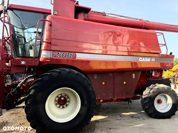 Case IH 2388 X-Clusive