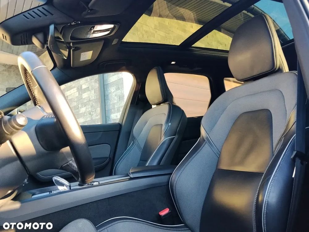 Volvo XC 60 - 25
