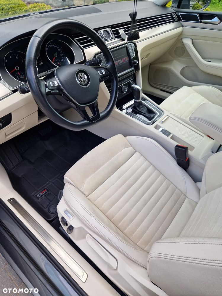 Volkswagen Passat 1.8 TSI BMT Comfortline DSG - 11
