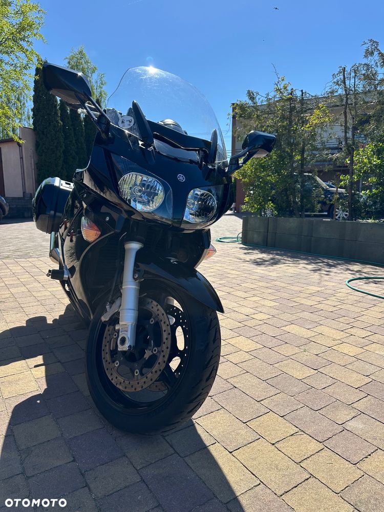 Yamaha FJR - 3