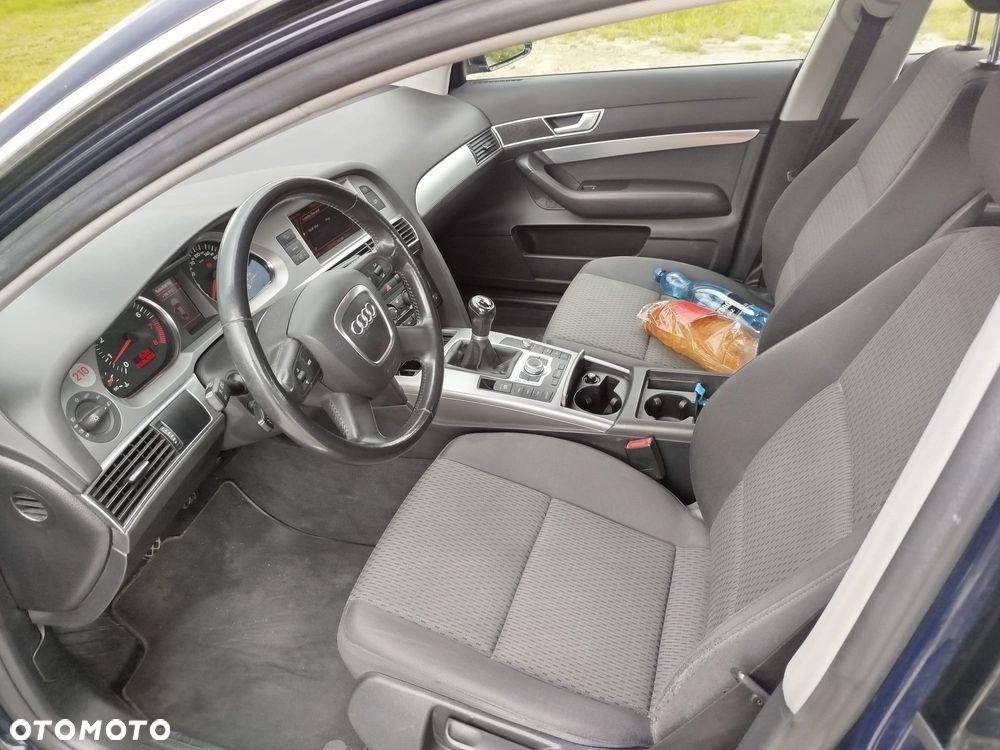 Audi A6 Limousine 2.4 - 7