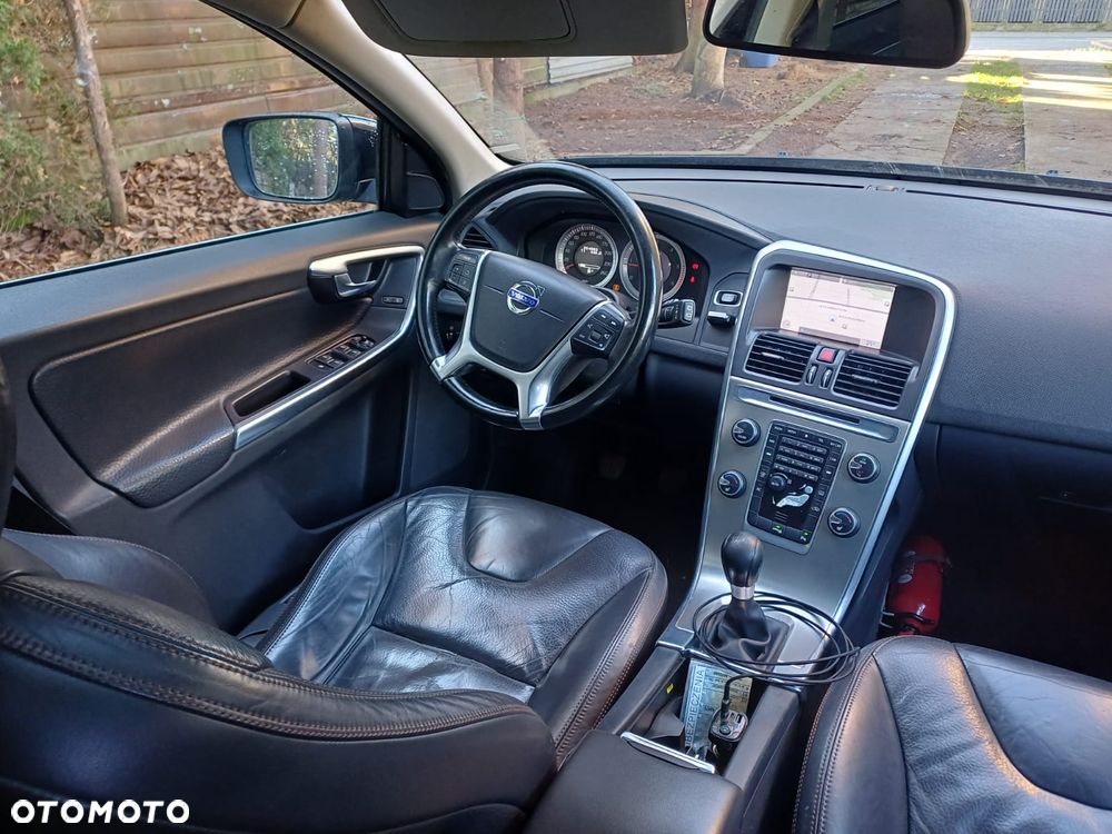 Volvo XC 60 D3 Summum - 4