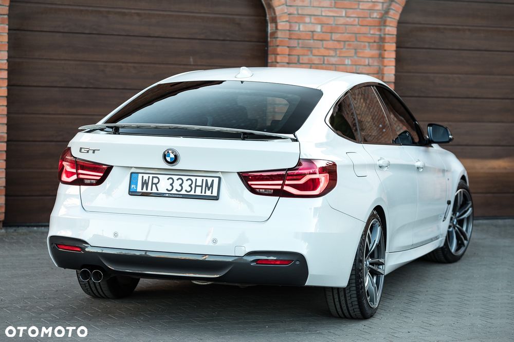 BMW 3GT 330i xDrive M Sport - 7