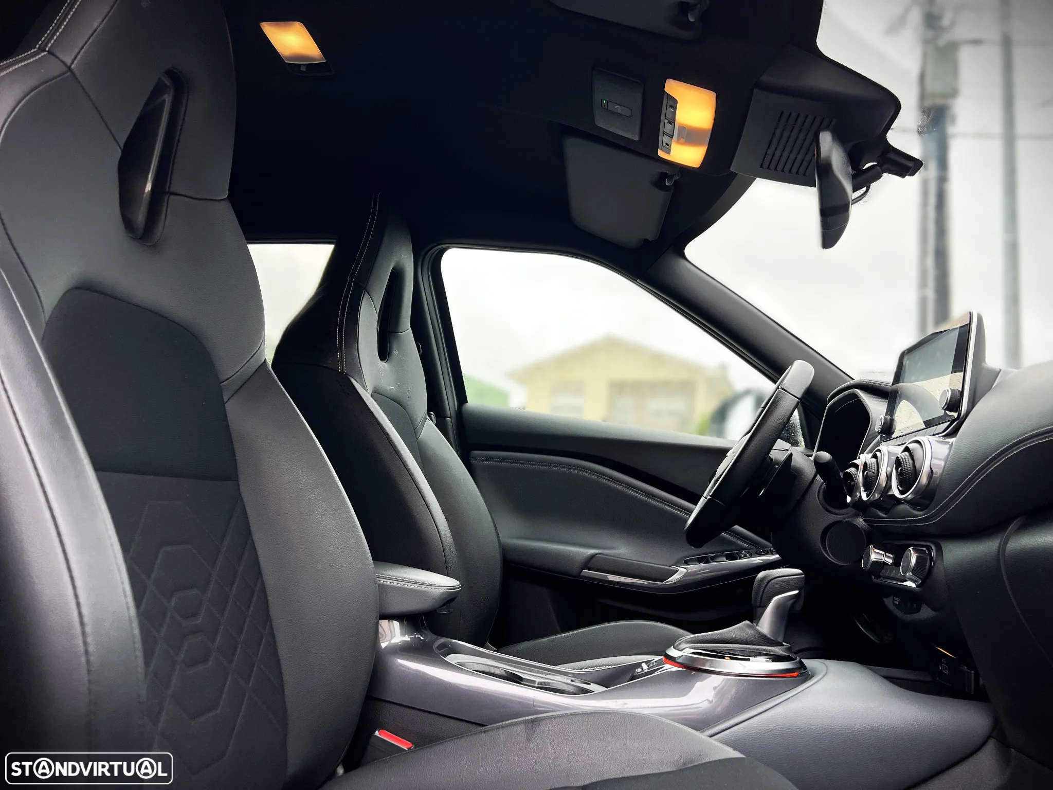 Nissan Juke 1.0 DIG-T Tekna DCT - 2