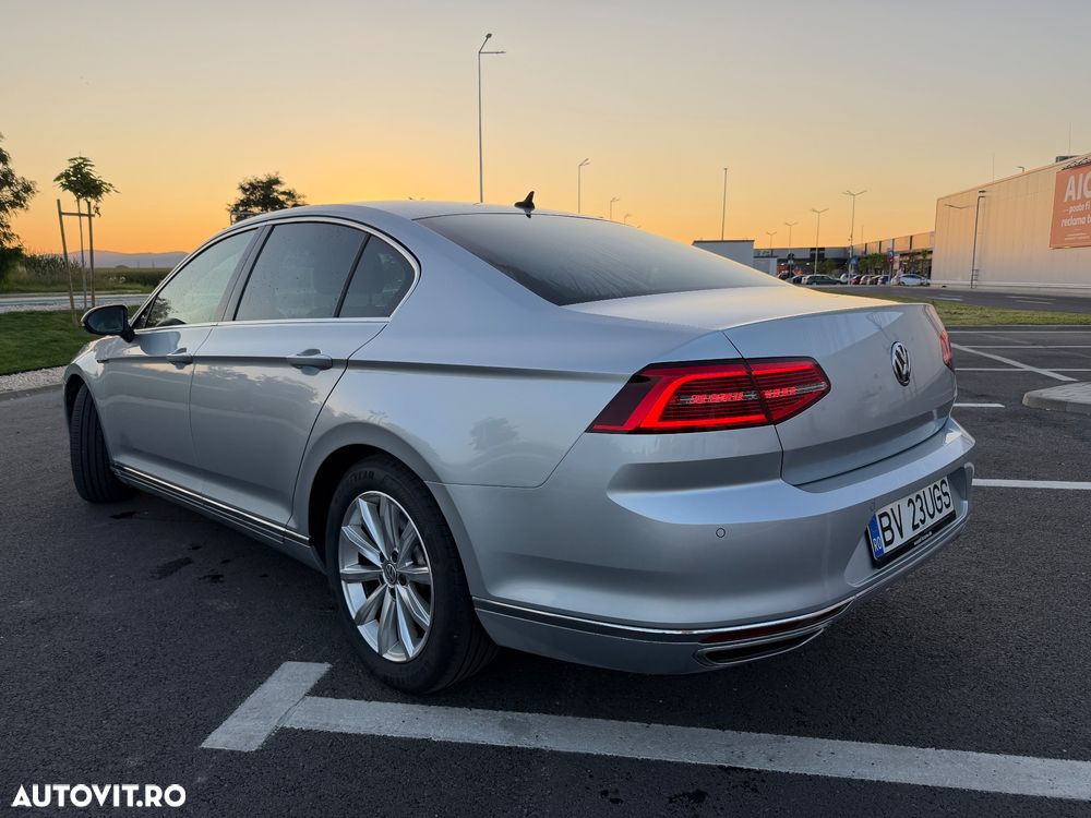 Volkswagen Passat 2.0 TDI DSG 4Motion Highline - 2