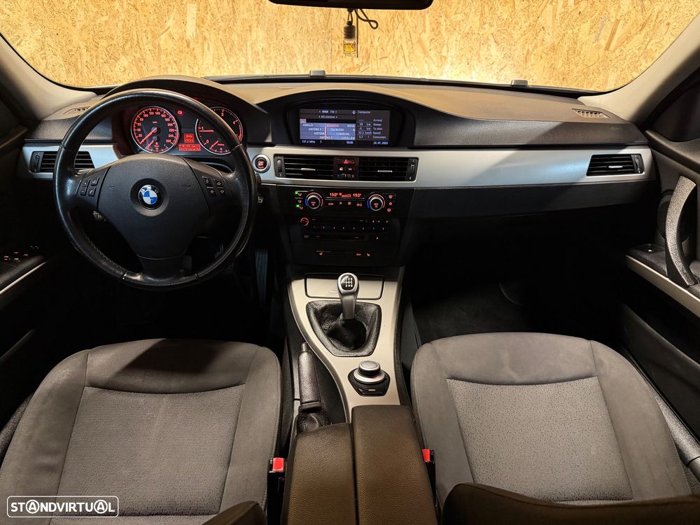 BMW 320 d Navigation - 12